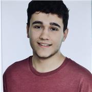 Estudiante universitario con el título de CAE da clases de inglés hasta el nivel C1